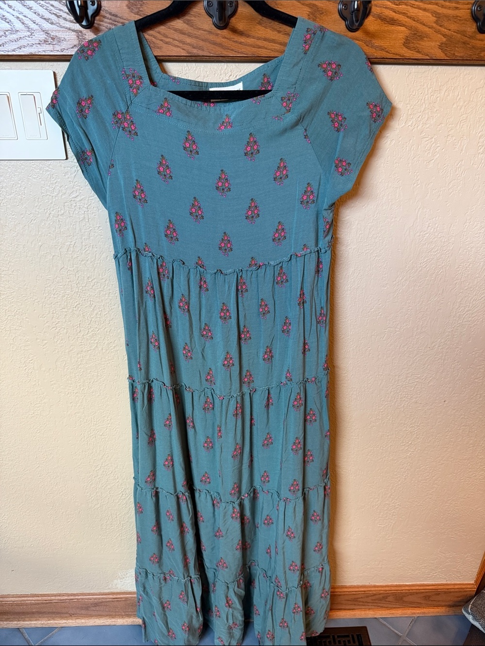 NATURAL LIFE Teal Maxi Dress with Pink Floral Print